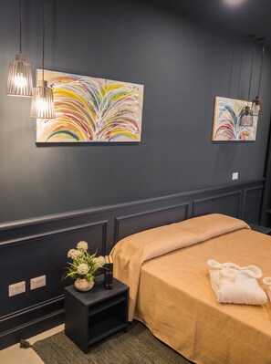 ห้องดีลักซ์ | โต๊ะทำงาน, Wi-Fi ฟรี