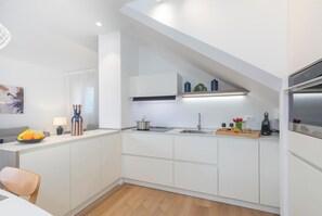 Family Apartment, Multiple Bedrooms, 2 Bathrooms (Piazzetta Albatros 50m From The Beach) | Private kitchen | Fridge, microwave, oven, stovetop - Piazzetta Albatros 50m From The Beach (Loiri Porto San Paolo)