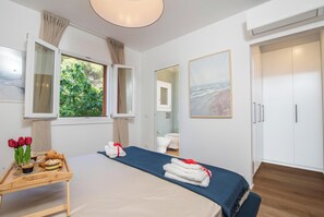 ファミリー アパートメント 2 ベッドルーム 2 バスルーム (Piazzetta Albatros 50m From The Beach) | 2 室のベッドルーム、WiFi (無料)、ベッドシーツ