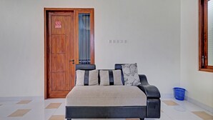 Lobby - OYO Life 92935 Ayu Kost Eksklusif (Ngaglik)