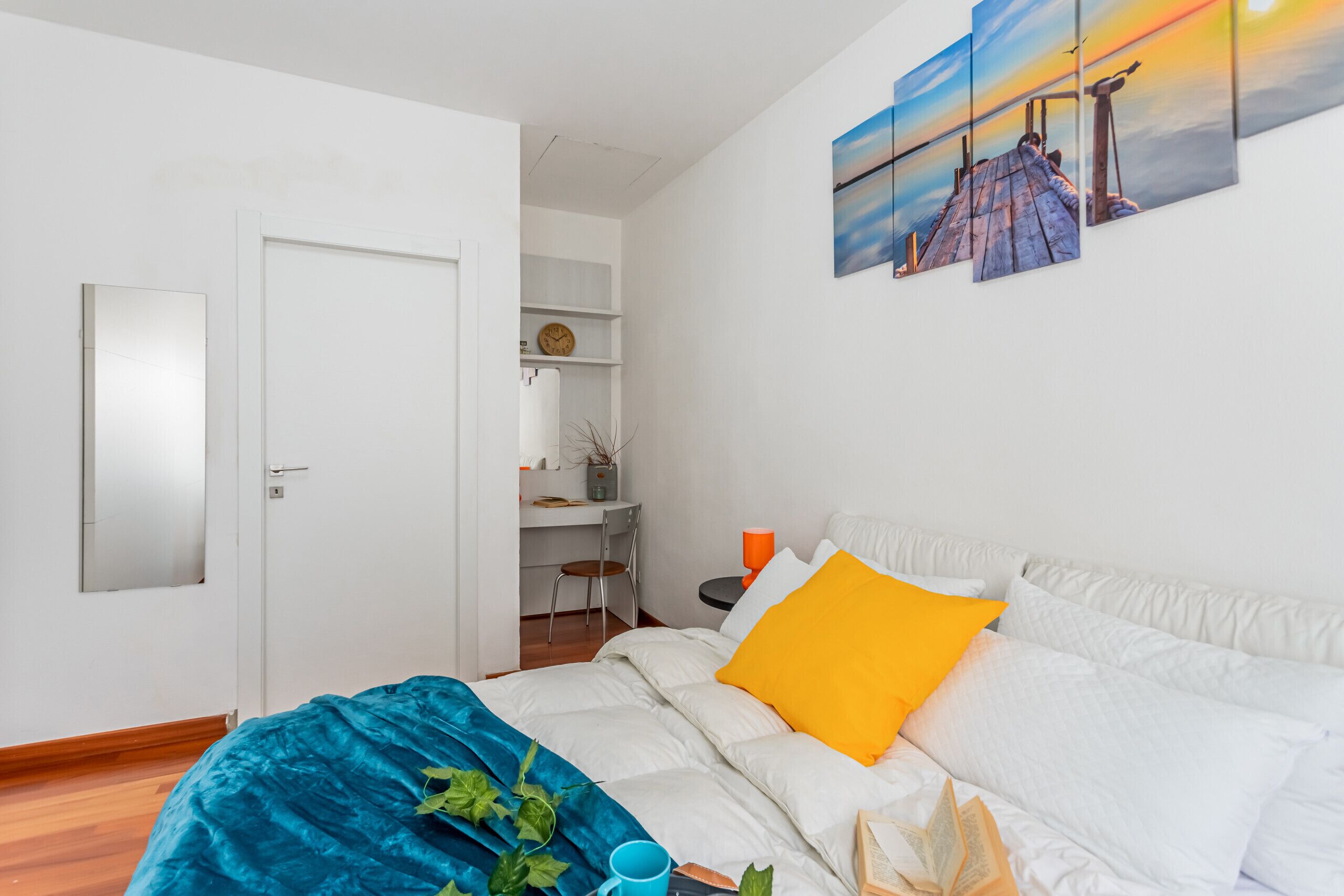 Fer et planche à repasser, Wi-Fi gratuit, draps fournis