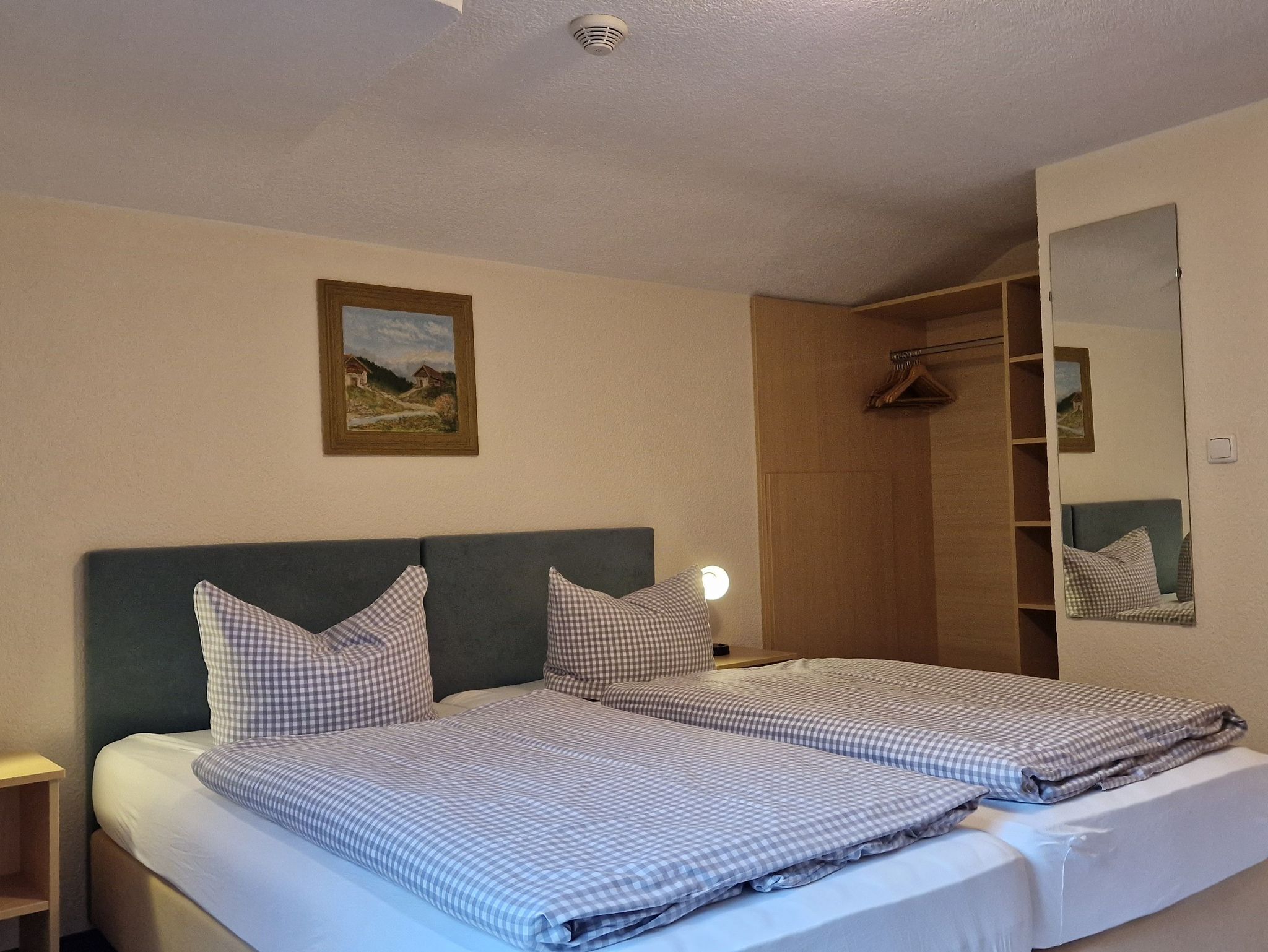Doppelzimmer 7 - Gasthaus Pension Bergheim