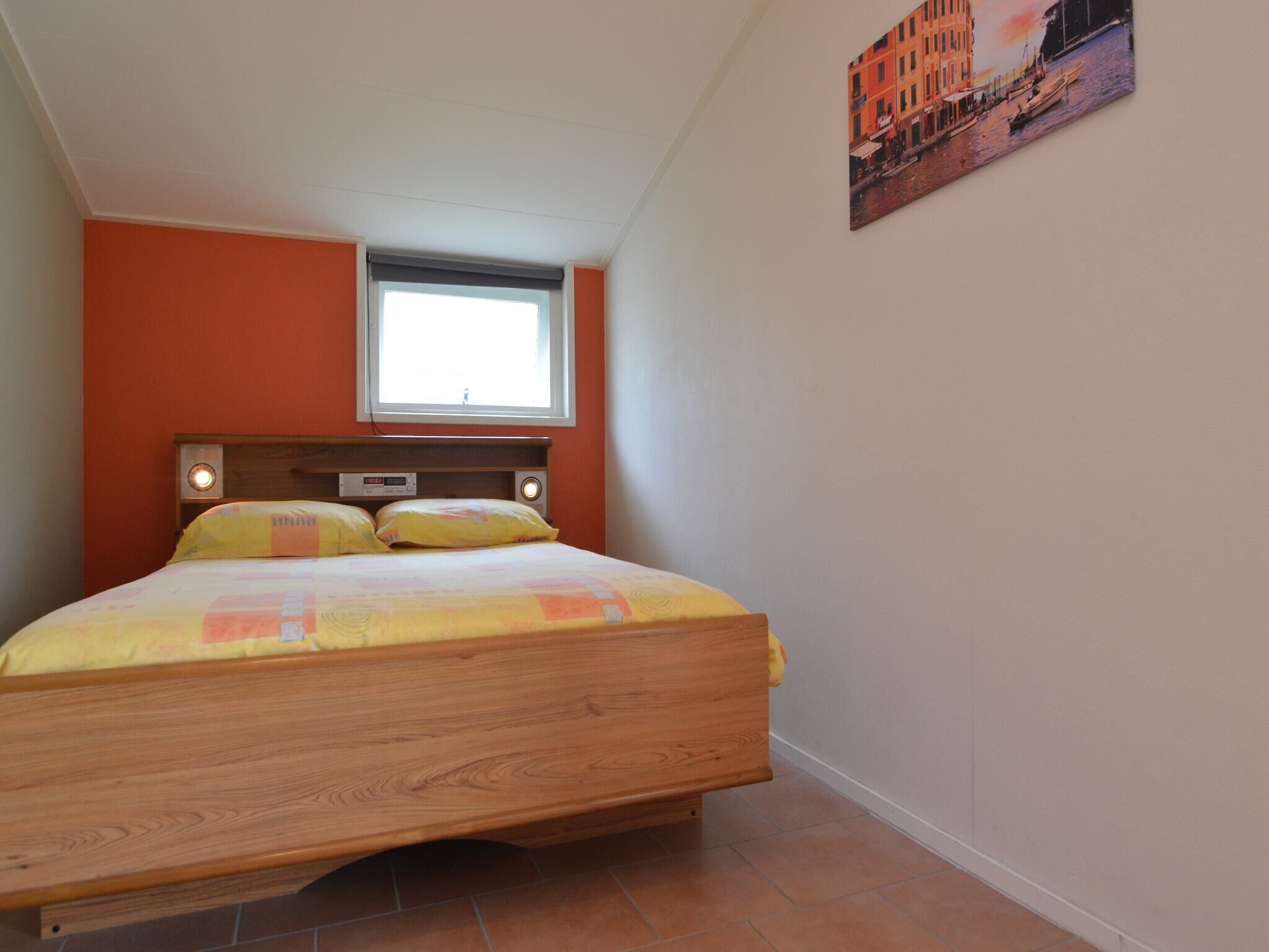 2 bedrooms, travel crib, WiFi