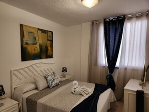 2 chambres, fer et planche à repasser, lit parapluie, Wi-Fi gratuit