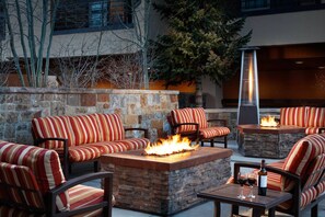 Terrace/patio - Ski-in Ski-out - Family Friendly - Sleeps 6 - Marriott's Mountain Valley Lodge (Breckenridge)