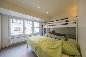 4 chambres, fer et planche à repasser, Wi-Fi gratuit