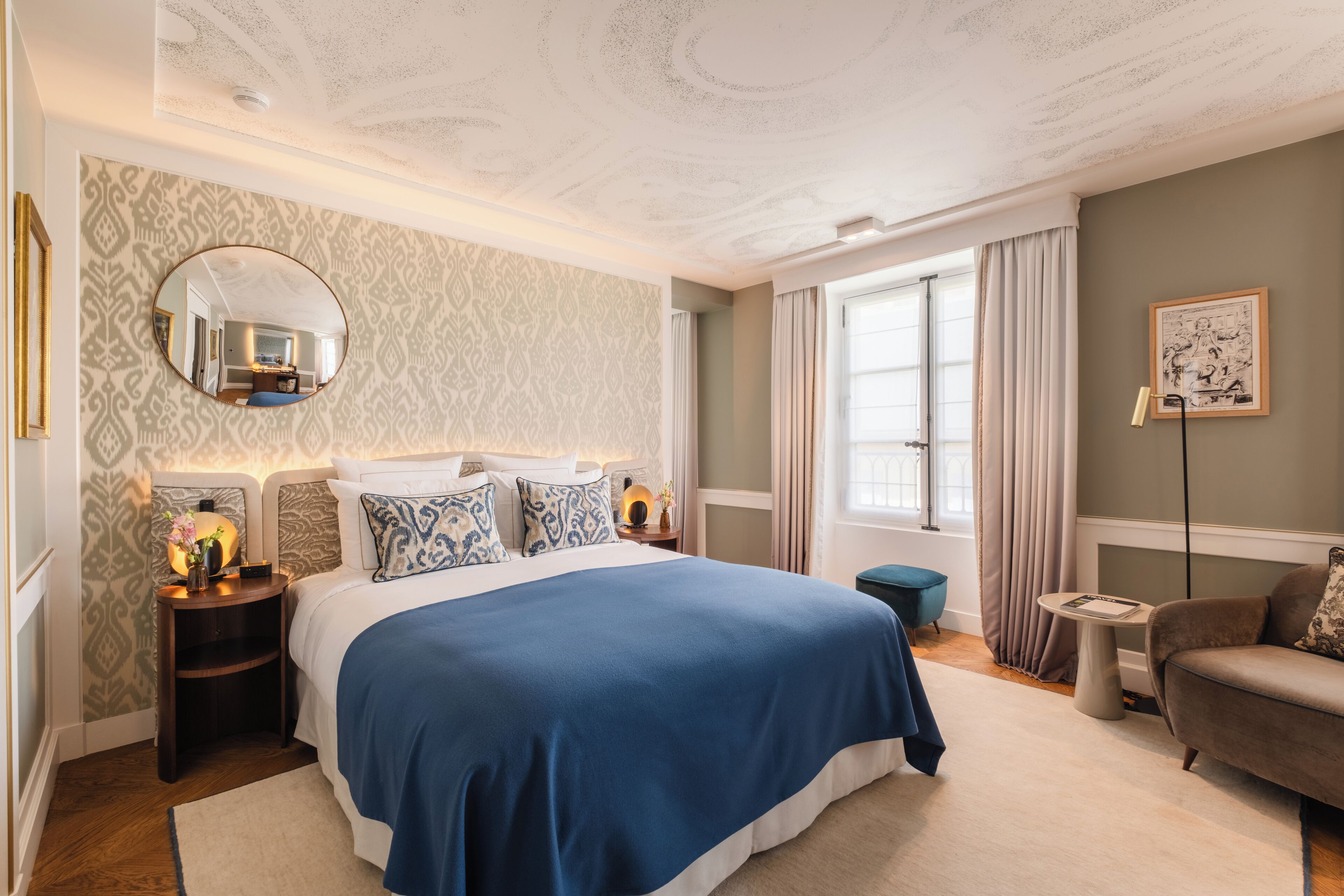 Chambre Deluxe | Literie de qualité supérieure, coffres-forts dans les chambres, bureau