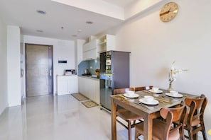 Premier-Apartment | Eigene Küche | Kühlschrank, Mikrowelle, Herdplatte, Reiskocher