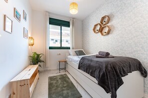 1 chambre, fer et planche à repasser, Wi-Fi gratuit, draps fournis