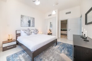 Superior Apartment | 1 bedroom, iron/ironing board, free WiFi - Exquisite 1BR Haven Partial Sea View (Dubai)