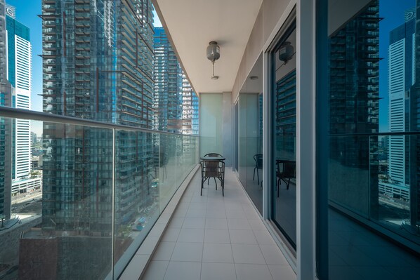 Apartamento superior | Balcón