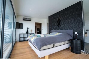 5 chambres, Wi-Fi gratuit, draps fournis