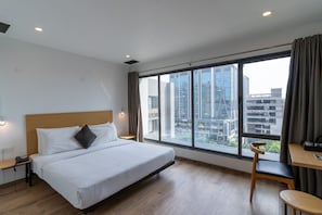 Business-Doppelzimmer | Laptopgeeigneter Arbeitsplatz, schallisolierte Zimmer