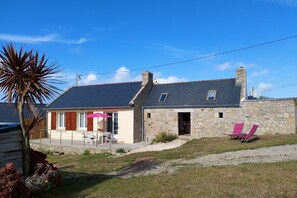 Exterior - Stone House in Plouarzel near Sandy Beaches (Plouarzel)