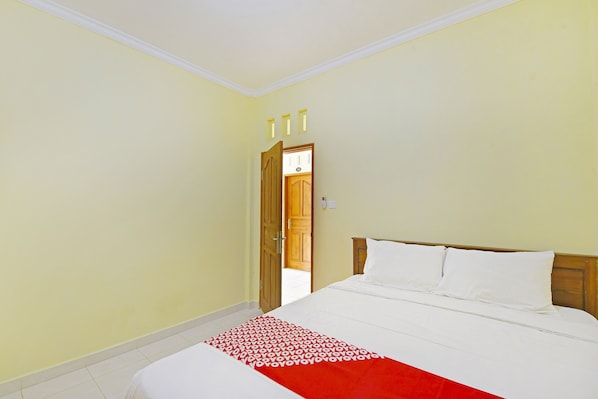 Kamar Double Standar | Wi-Fi gratis dan seprai linen