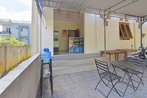 Reception - OYO Life 90675 Ld Residence (Nusa Dua)