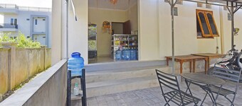 OYO Life 90675 Ld Residence