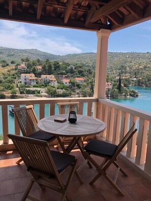 Appartement Classique, 2 chambres | Terrasse/Patio