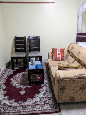 Living area - Eilarose Suites (Ruiru)