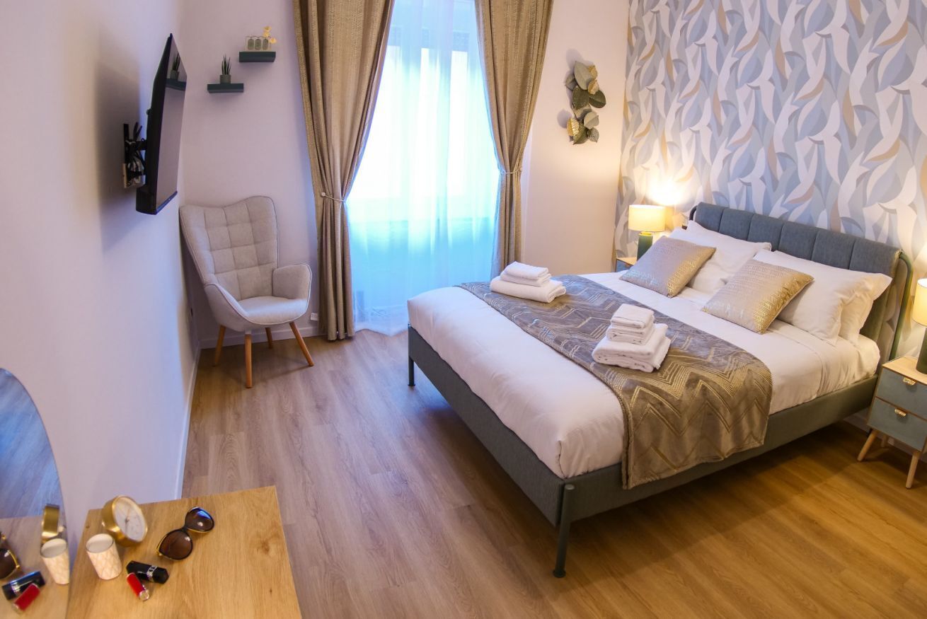 2 bedrooms, bed sheets