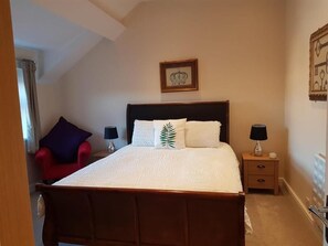 Iron/ironing board, free WiFi