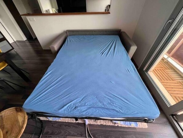 1 bedroom, WiFi, bed sheets