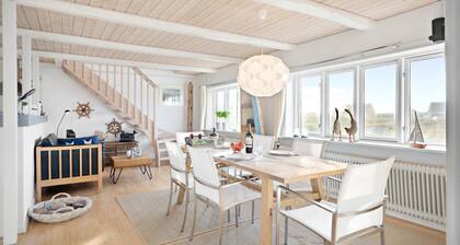Amazing home in Harboøre with kitchen