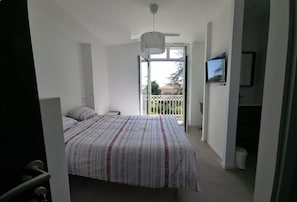 5 soverom, strykejern/-brett, reiseseng for barn og wi-fi