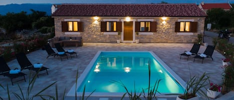 Piscine extérieure