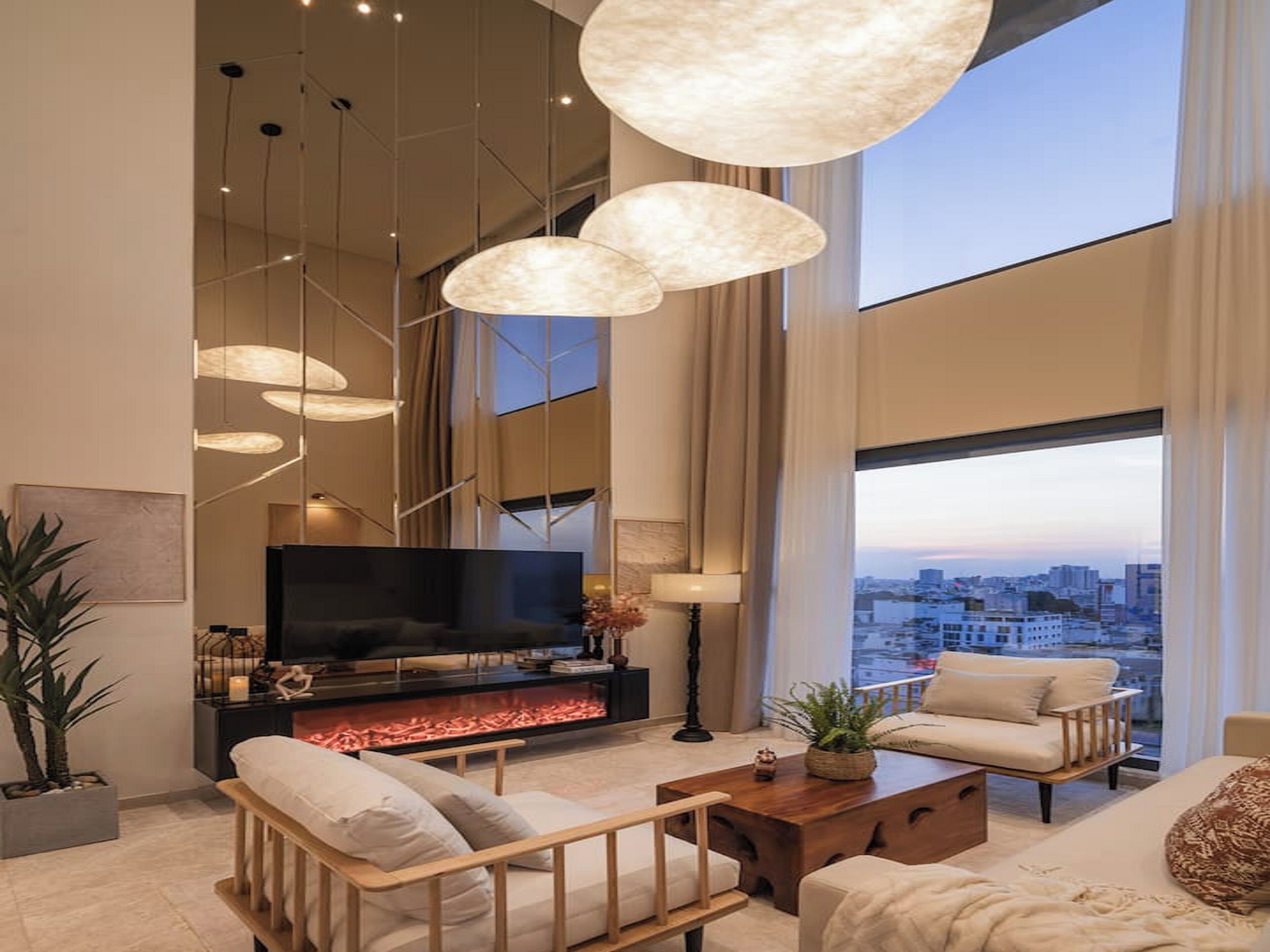 Family Apartment, 6 Bedrooms, Club lounge access, City View | Egyptian cotton sheets, premium bedding, down duvets