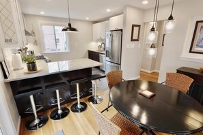 Dining - Your Happy Place Entire Home - With Parking! (Washington)