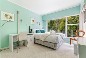 3 chambres, fer et planche à repasser, Wi-Fi gratuit, draps fournis