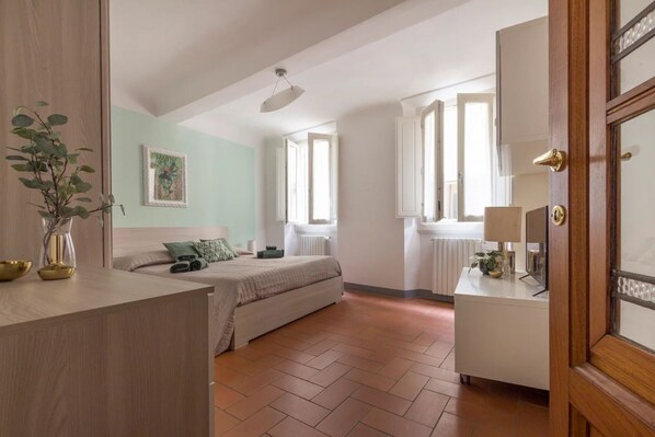 1 bedroom, iron/ironing board, Internet, bed sheets - Casa Assenzio, apartment near Piazza De' Pitti (Firenze)