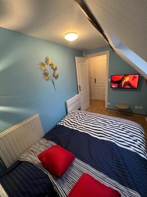 1 bedroom, iron/ironing board, WiFi