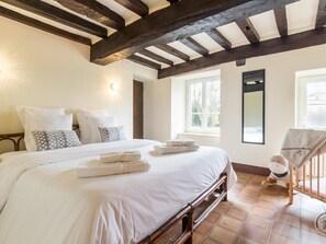 5 bedrooms, free WiFi