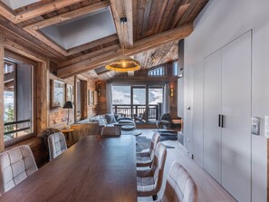 Interior - Chalet with shared spa, 5 bedrooms, pool, parking in Megève (Megève)