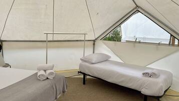 Superior tent | 1 slaapkamer, luxe beddengoed, een kluis op de kamer, gratis wifi