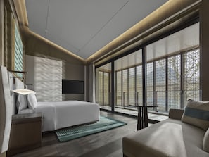 Suite, Garden View | Premium bedding, down comforters, pillowtop beds, free minibar items - Banyan Tree Suzhou Shishan (Suzhou)