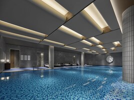 Una piscina techada