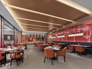 Daily buffet breakfast (CNY 188 per person) - Angsana Suzhou Shishan (Suzhou)