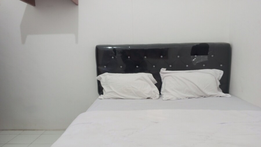 OYO Life 92543 Ratu Sakti Residence Syariah
