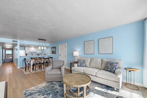 Smart TV - Beachfront Gulf House, 602, Sea South Properties (Gulf Shores)