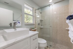 تجهيزات دش، مناشف