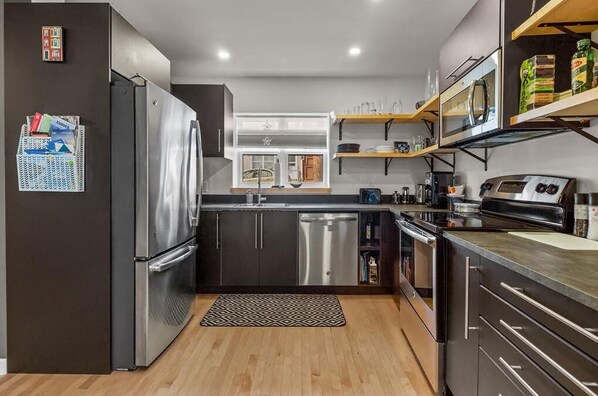 Fridge, microwave, oven, stovetop - The Cabot 2Bds 2Ba Patio (St. John's)