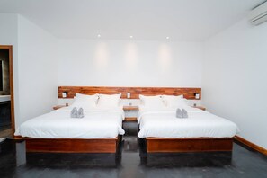 Family Room | Egyptian cotton sheets, premium bedding, memory foam beds, desk - UMA Residence (Siem Reap)