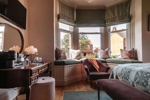 Fer et planche à repasser, Wi-Fi gratuit, draps fournis