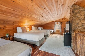 1 bedroom, in-room safe, iron/ironing board, free WiFi