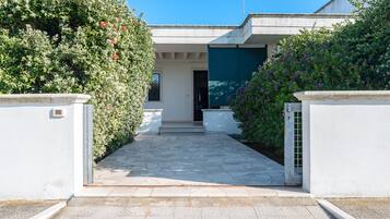 Utsikt mot trädgården