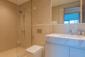 Slippers - Bellavista - Chic - 1 BR - Burj Royal (Dubai)