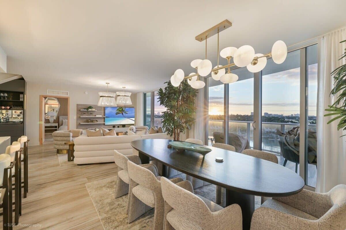 Luxury Penthouse with amazing view & near the beach